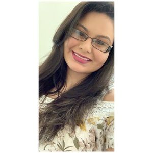 Meet your Posher, Elena